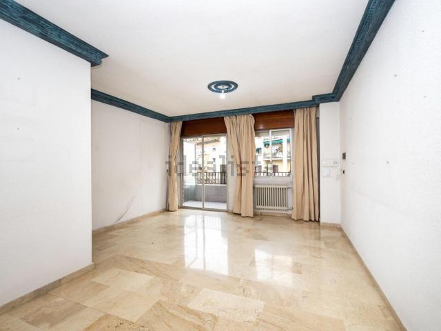 Piso, Granada
