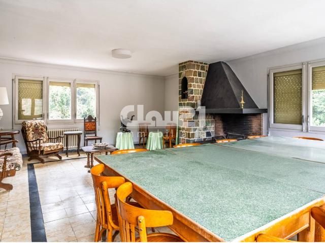 Piso grande en venta en Guixaro