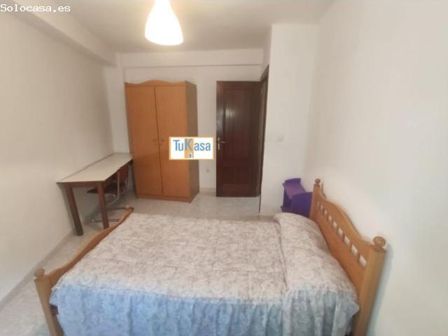 Piso Ideal estudiantes, junto a plaza de toros, caceres