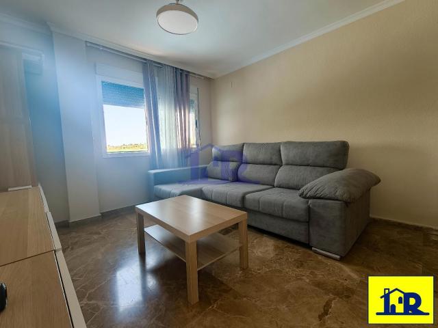 Piso ideal para pareja en urbanización junto a Alcampo Piso en alquiler en Cuenca