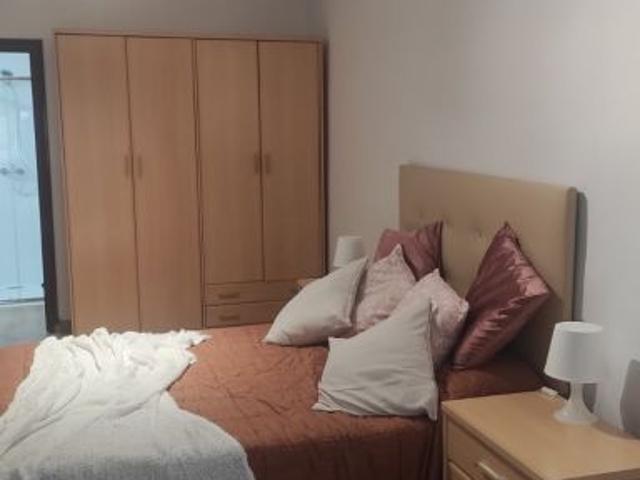 Piso ideal para residentes MIR – Barrio del Carmen Murcia