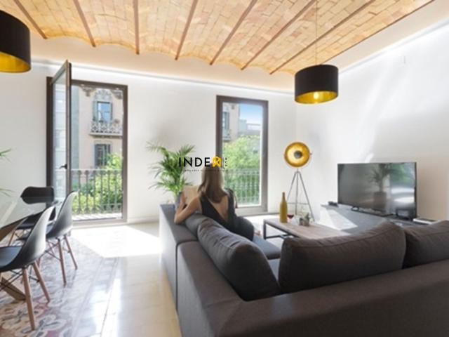 Piso impecable en Eixample Dret, reformado y amueblado, cerc. 155m² Barcelona