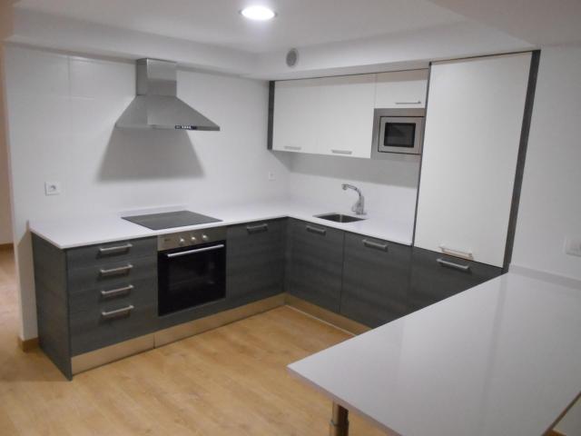 Piso Jaca Barrio Universidad 700€ MES Ref. BELLIDO 6