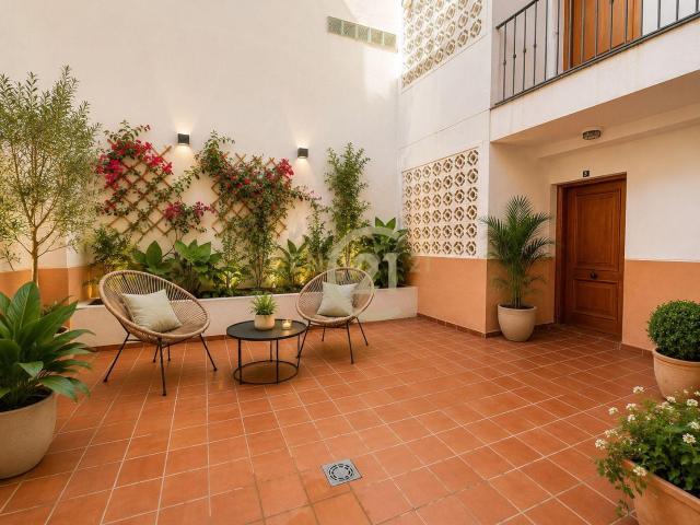 Piso con terraza y garaje a 400 m de la playa en Fuengirola