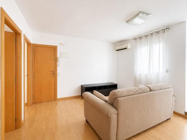 Piso luminoso de 3 habitaciones en Benimaclet