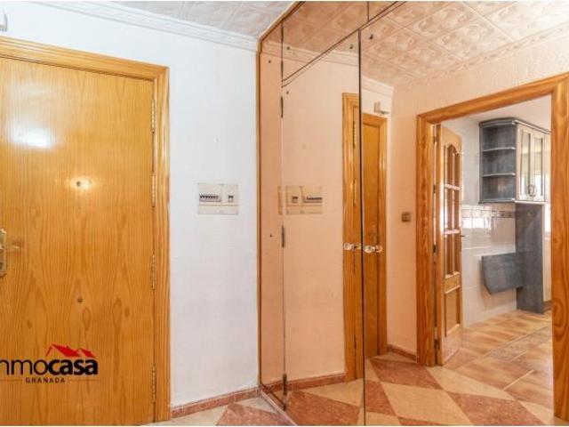 PISO LUMINOSO DE 3 HABITACIONES