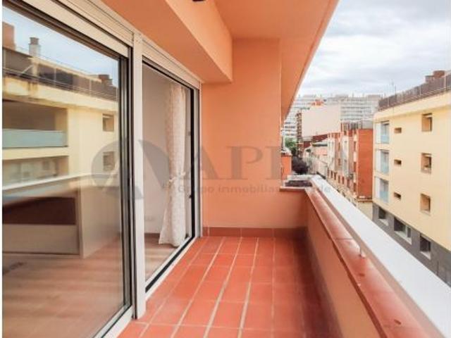 Piso luminoso en inmejorable situación en les Corts