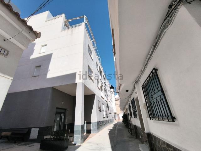 Piso, La Mamola