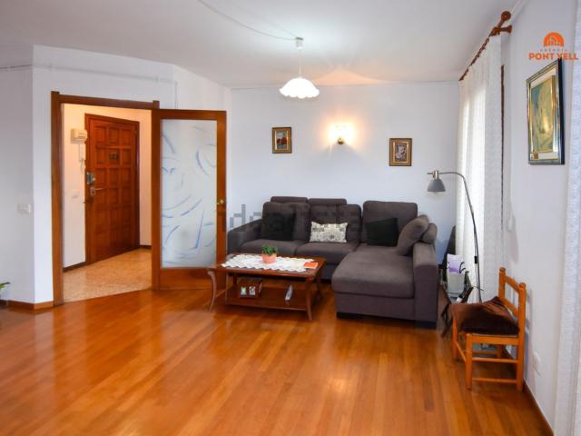 Piso, La Bisbal d&apos Empordà