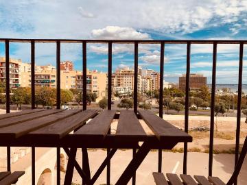 Piso en alquiler en Plaça d'en Coll - Ascensor