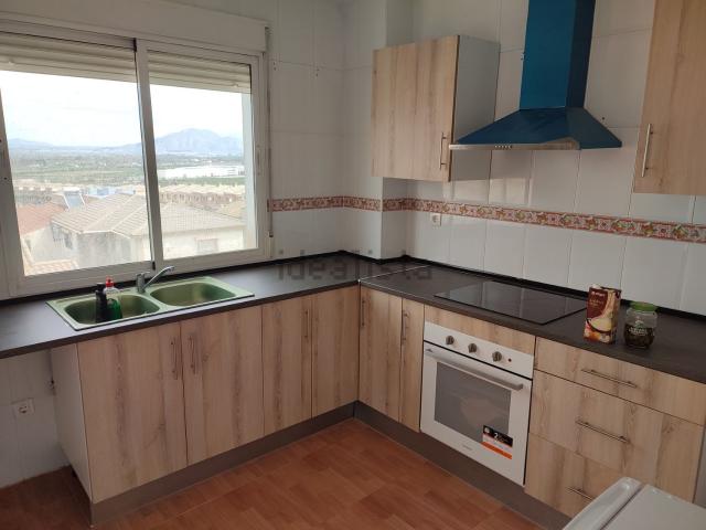 Piso, Lachar