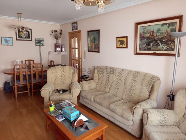 Piso, León