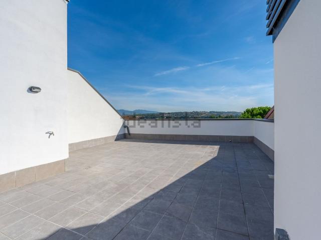 Piso, Lliçà d&apos Amunt