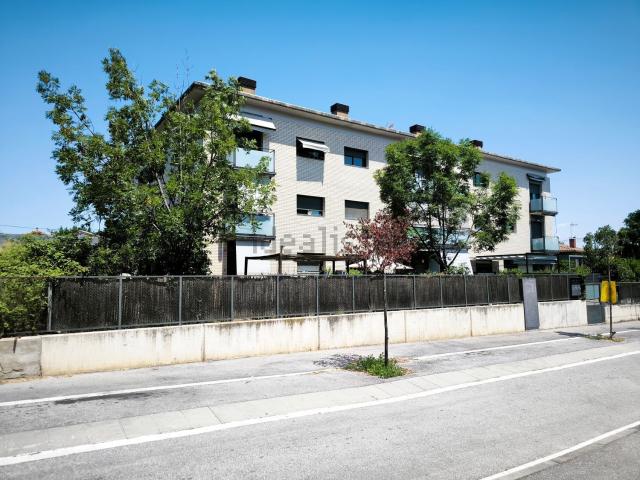 Piso, Lliçà d&apos Amunt