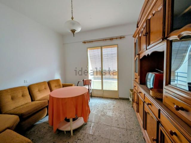 Piso, Loja