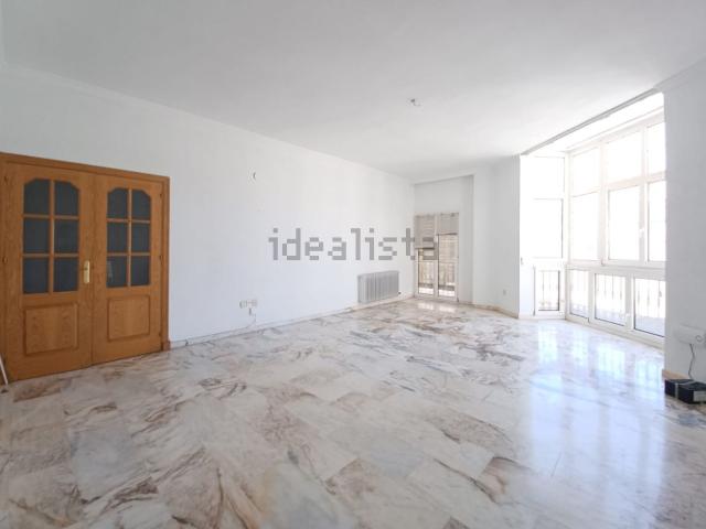 Piso, Loja