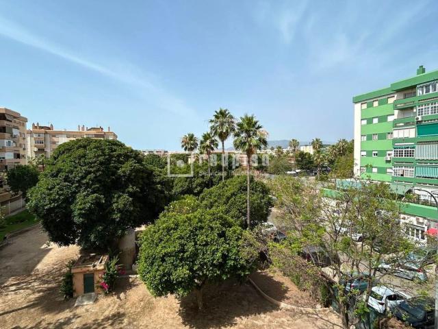 Piso, Los Guindos Parque Mediterráneo Santa Paula, Málaga