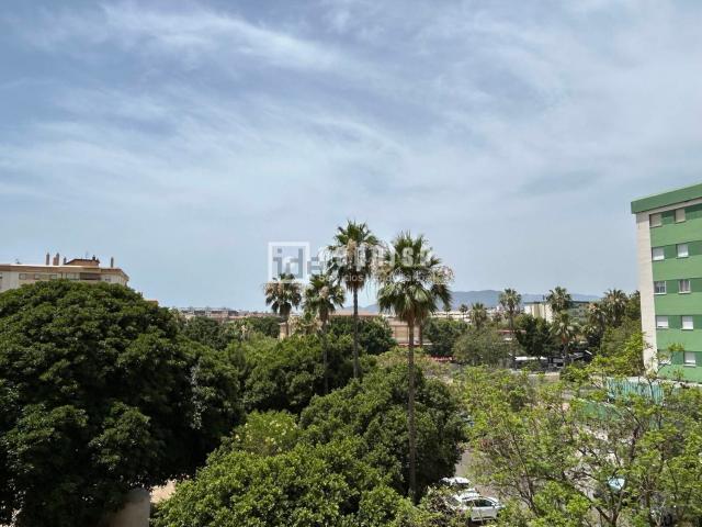 Piso, Los Guindos Parque Mediterráneo Santa Paula, Málaga
