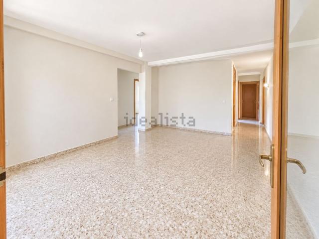 Piso, Los Guindos Parque Mediterráneo Santa Paula, Málaga