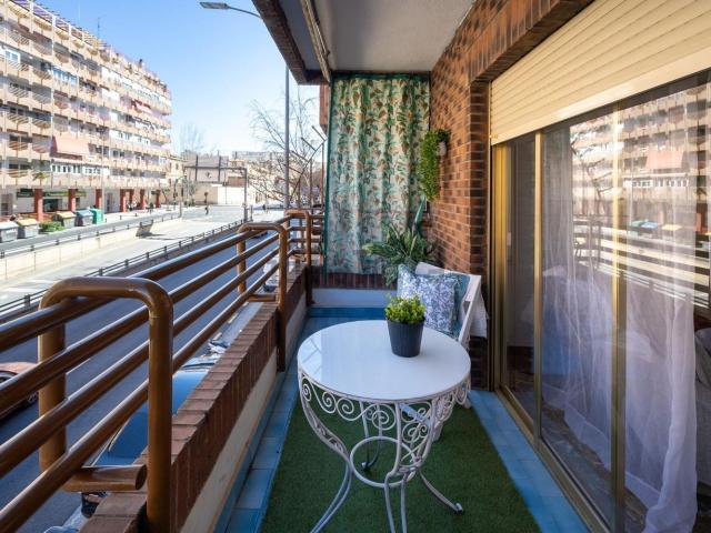 Piso, Los Pajaritos, Granada