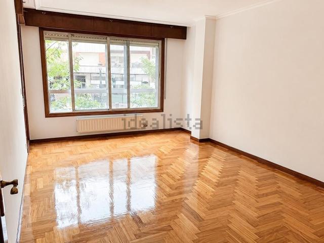 Piso, Pz Independencia, Vigo