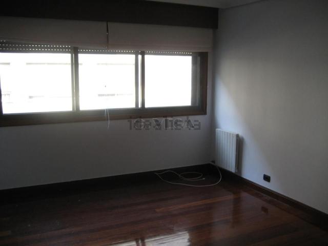 Piso, Pz Independencia, Vigo