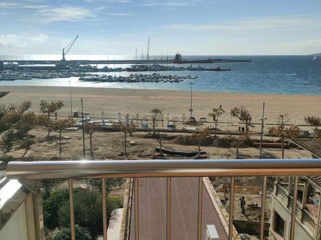 Piso, Palamós
