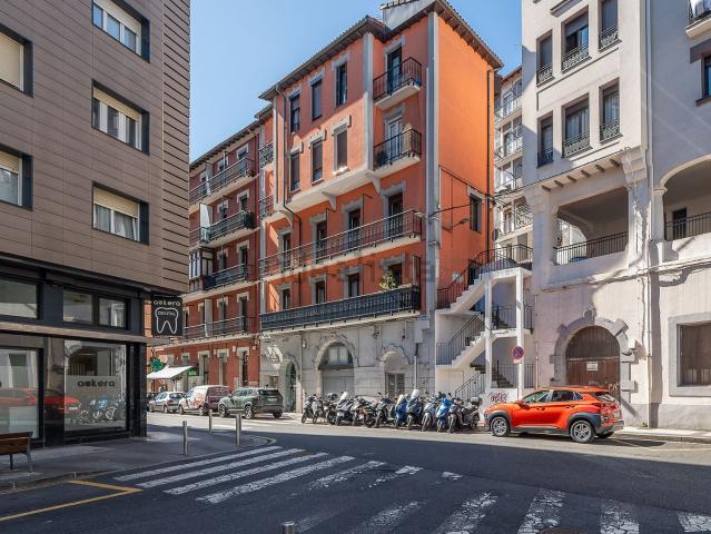 Piso, Pasaia