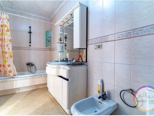 ? PISO para ENTRAR a VIVIR en Ponteceso A Coruña por 74.900€