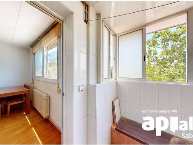 Piso Para Entrar a Vivir en Venta en Badia del Vallés