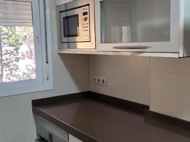 PISO PARA ENTRAR A VVIR EN URBANIZACION TORREALMIRANTE