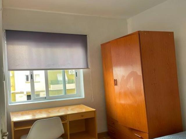PISO PARA ESTUDIANTES