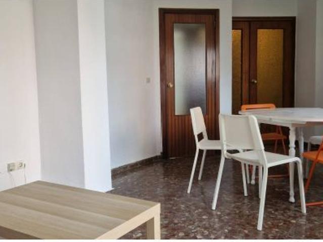 Piso para estudiantes