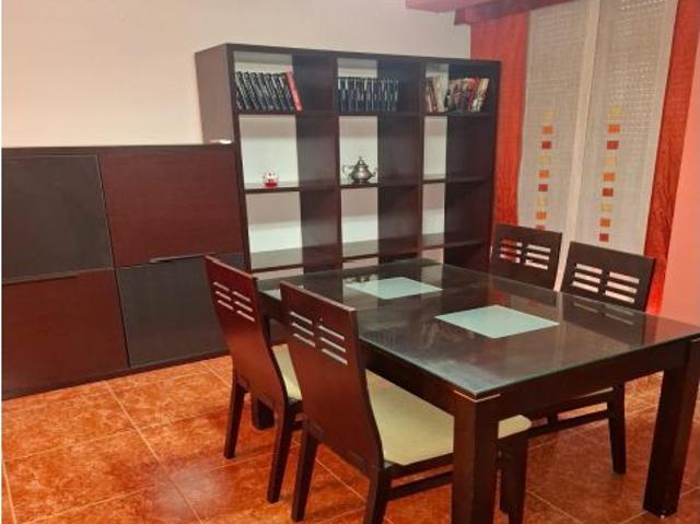PISO PARA ESTUDIANTES, A UN MINUTO ANDANDO DE LA FACULTAD DE DERECHO