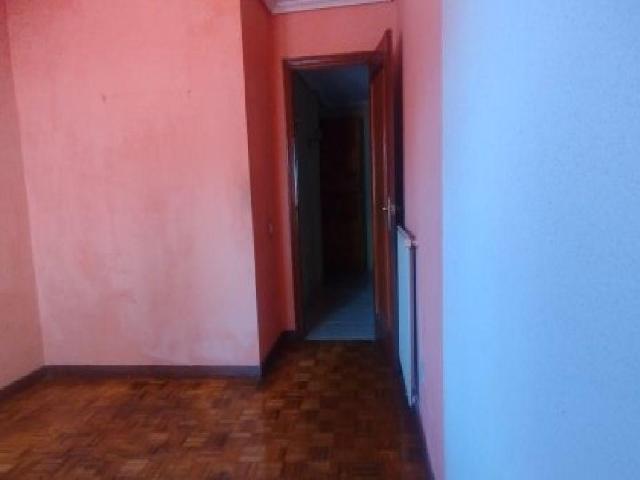 PISO PARA REFORMAR EN CARRIZO DE LA RIBERA