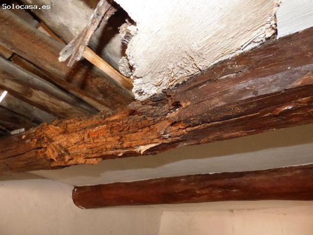 PISO PARA REFORMAR EN ZONA TRANQUILA DE SURIA A UN PASO DEL CENTRO EN VENTA