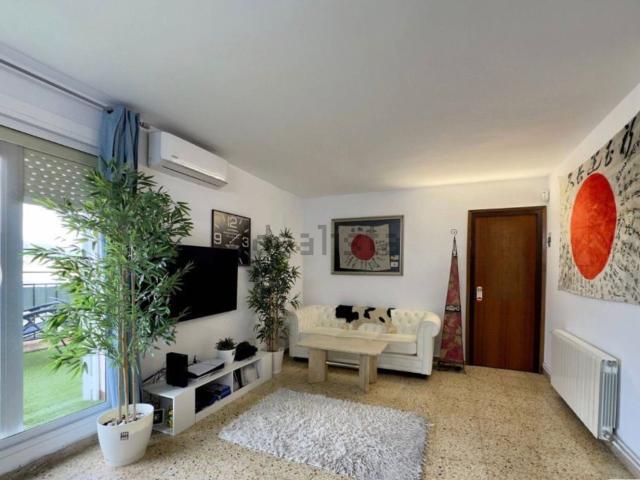 Piso, Pineda de Mar