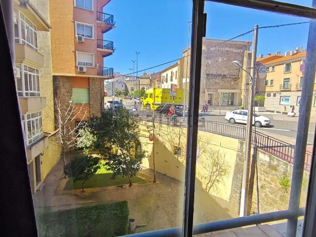 Piso, Plasencia