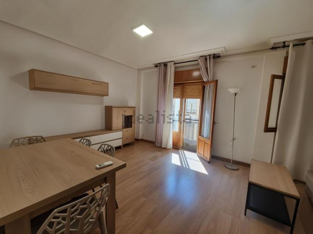 Piso, Plasencia