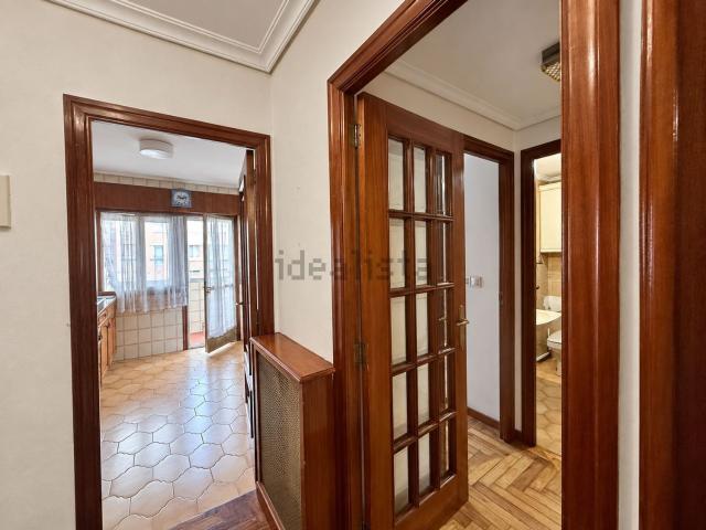 Piso, Plaza España Corte Inglés, Vigo