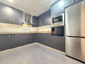 Piso en venta en Rúa da Union - Plaza aparcamiento