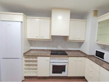 Piso por habitaciones para estudiantes en Altabix frente a la UMH con ascensor