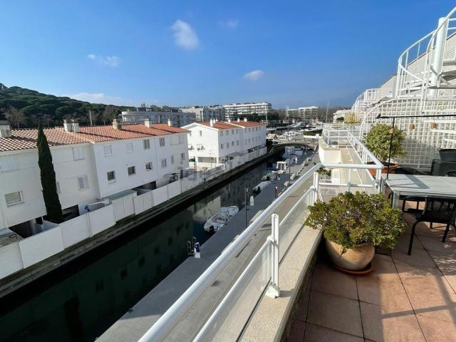 Piso, Port d&apos Aro, Castell Platja d&apos Aro
