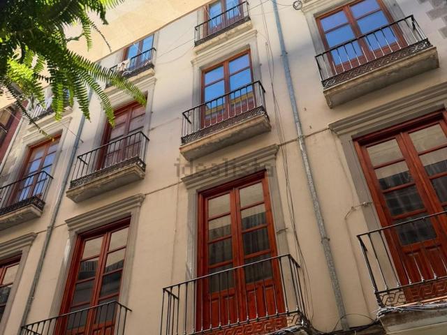 Piso, Recogidas, Granada