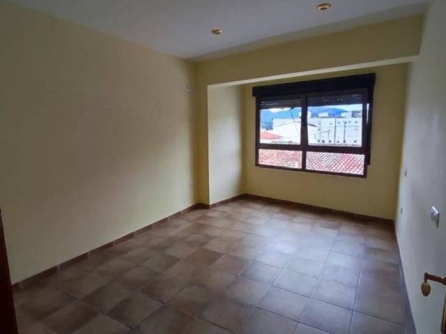 Piso reformado con 3 habitaciones y ascensor en Cocentaina – ¡Listo para entrar a vivir!
