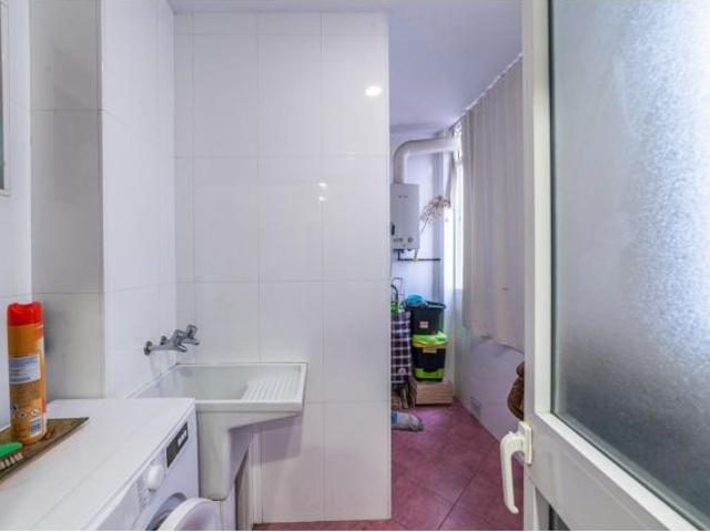Piso reformado con piscina y garaje