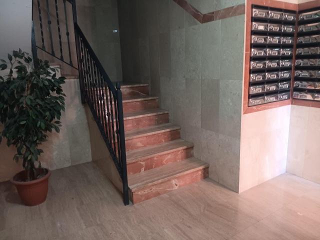✨ ¡Piso reformado con terraza y vistas despejadas en Barriada San Diego! ✨