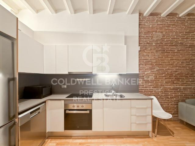 Piso reformado con terraza junto al metro Joanic 46m² Barcelona