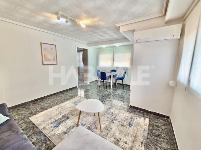 Piso reformado de 3 habitaciones a menos de 5 minutos de la playa, disponible para septiembre