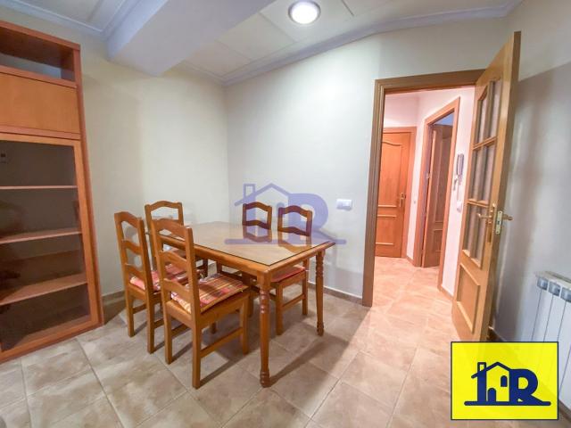 Piso reformado en alquiler junto a La Moneda Piso en alquiler en Cuenca CASCO ANTIGUO